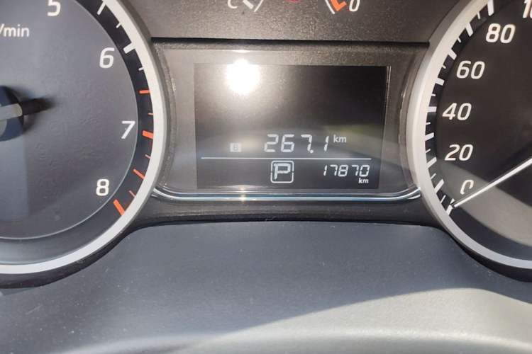 Used Nissan Sylphy 2024 Classic 1.6XE CVT Comfort Edition Odometer Close Up