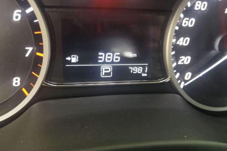 Used Nissan Sylphy 2024 Classic 1.6XE CVT Comfort Edition Odometer Close Up