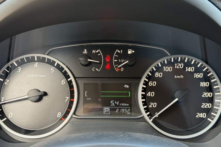 Used Nissan Sylphy 2024 Classic 1.6XL CVT Luxury Edition Odometer Close Up