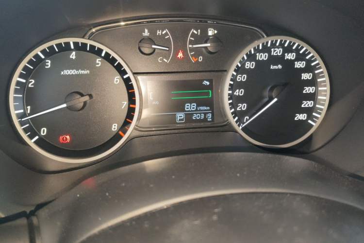 Used Nissan Sylphy 2024 Classic 1.6XE CVT Comfort Edition Odometer Close Up
