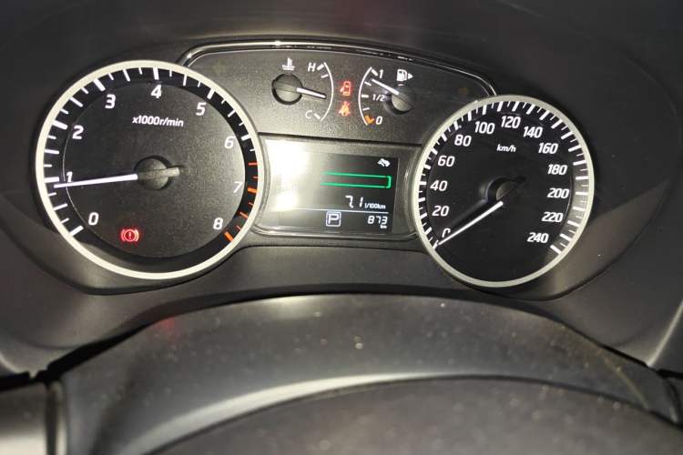 Used Nissan Sylphy 2024 Facelifted Three Classic 1.6XE CVT Comfort Edition Odometer Close Up