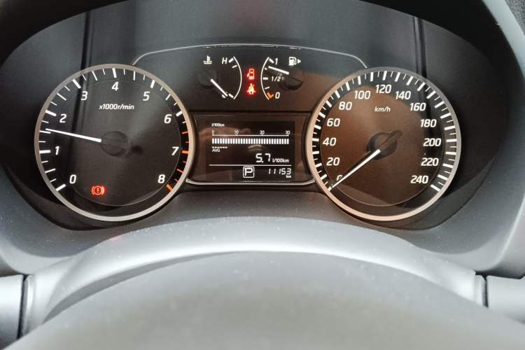 Used Nissan Sylphy 2024 Classic 1.6XV CVT Luxury Edition Odometer Close Up