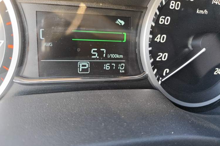 Used Nissan Sylphy 2024 Classic 1.6XE CVT Comfort Edition Odometer Close Up