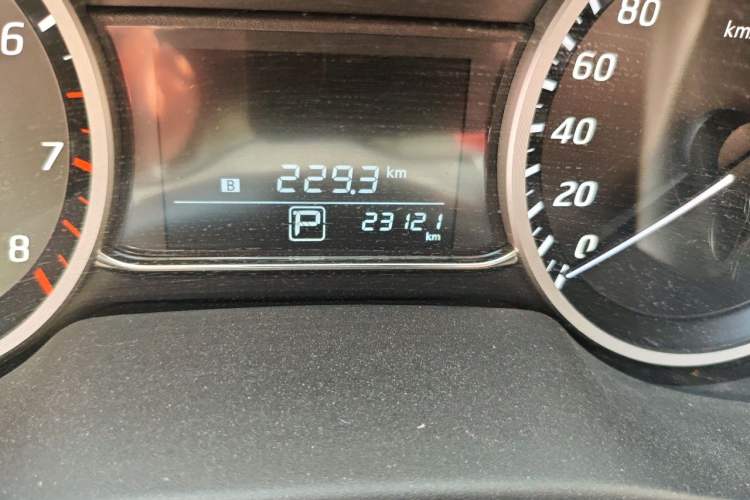 Used Nissan Sylphy 2024 Classic 1.6XE CVT Comfort Edition Odometer Close Up