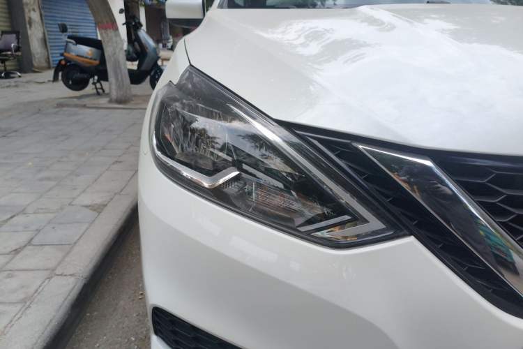 Used Nissan Sylphy 2024 Restyled Version 2 Classic 1.6XE CVT Comfort Edition Right Front Headlight