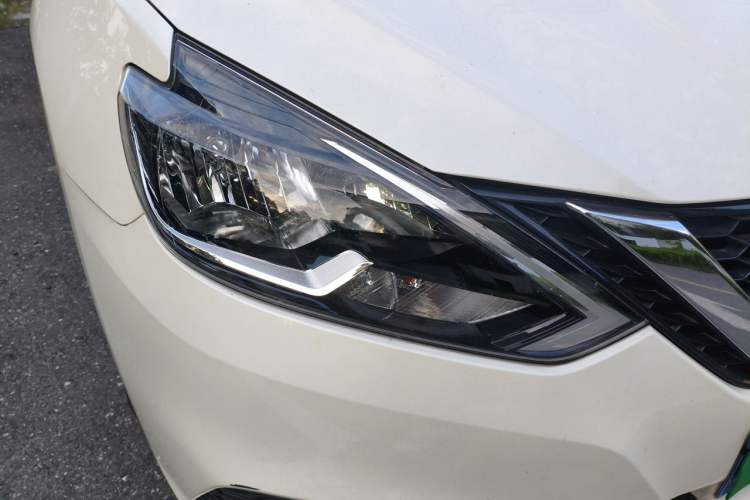 Used Nissan Sylphy 2024 Restyled Version 2 Classic 1.6XE CVT Comfort Edition Right Front Headlight
