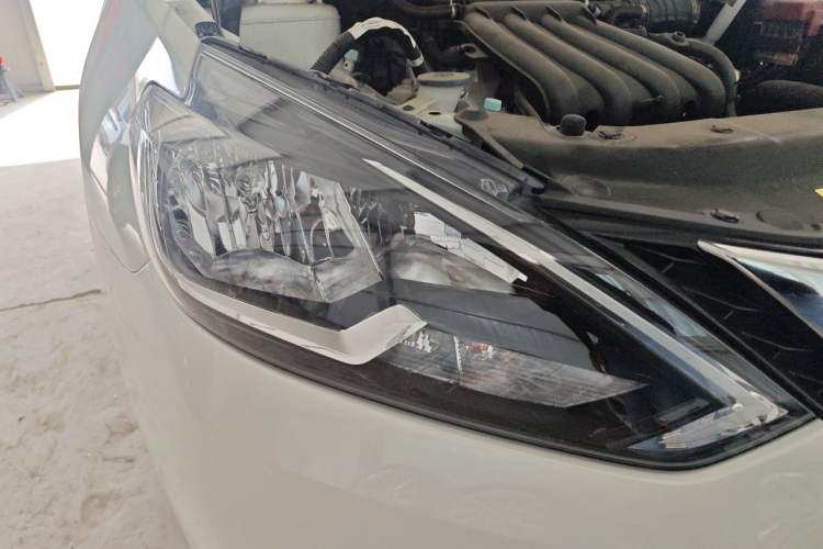 Used Nissan Sylphy 2024 Restyled Version 2 Classic 1.6XE CVT Comfort Edition Right Front Headlight