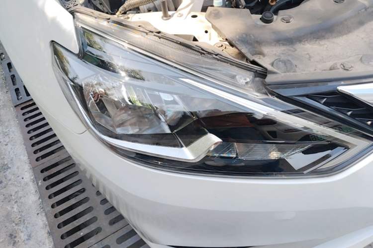 Used Nissan Sylphy 2024 Classic 1.6XE CVT Comfort Edition Right Front Headlight