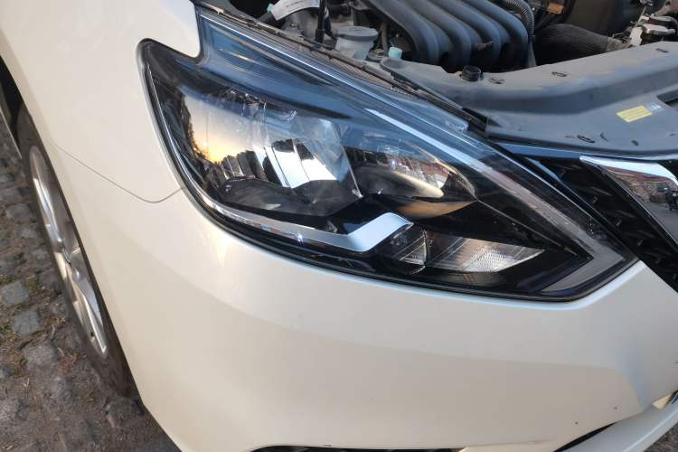 Used Nissan Sylphy 2024 Classic 1.6XL CVT Luxury Edition Right Front Headlight