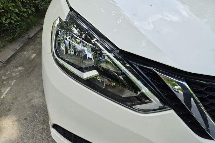 Used Nissan Sylphy 2024 Classic 1.6XE CVT Comfort Edition Right Front Headlight