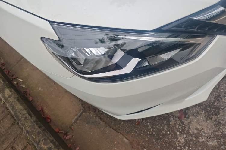 Used Nissan Sylphy 2024 Facelifted Three Classic 1.6XE CVT Comfort Edition Right Front Headlight
