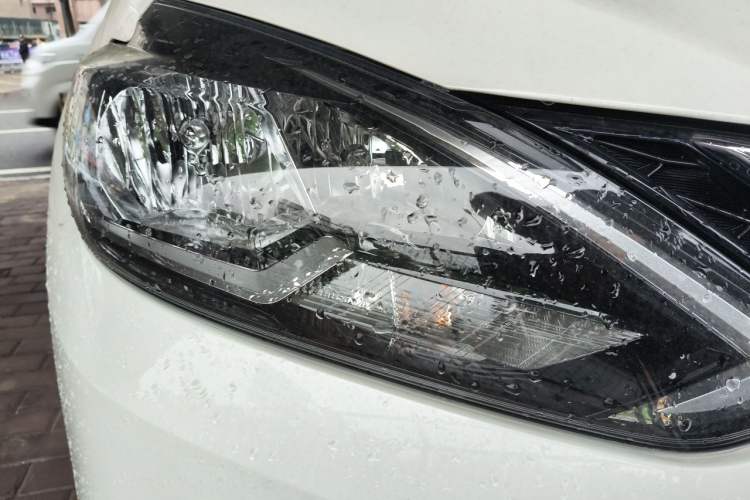 Used Nissan Sylphy 2024 Classic 1.6XE CVT Comfort Edition Right Front Headlight