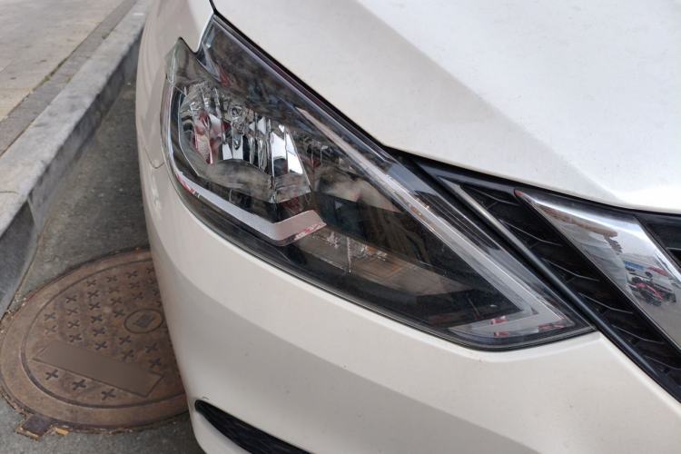 Used Nissan Sylphy 2024 Classic 1.6XL CVT Luxury Edition Right Front Headlight