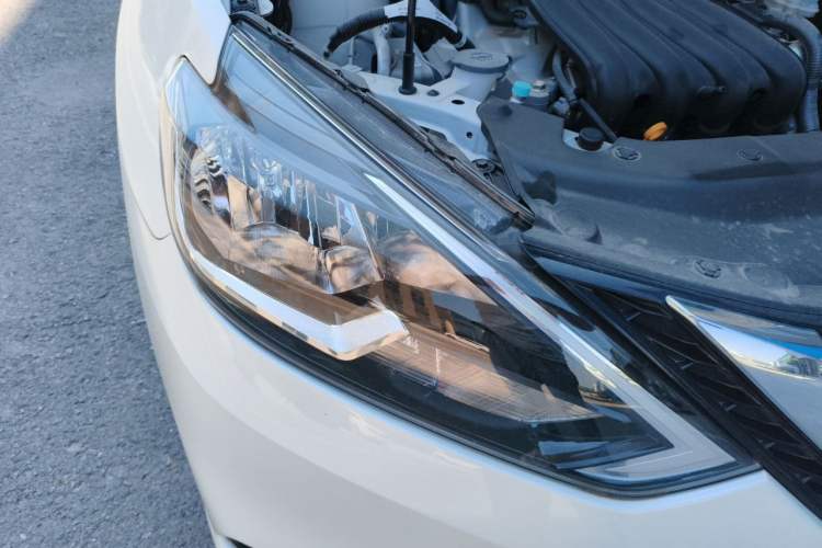Used Nissan Sylphy 2024 Restyled Version 2 Classic 1.6XE CVT Comfort Edition Right Front Headlight
