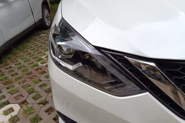 Used Nissan Sylphy 2024 Classic 1.6XV CVT Luxury Edition Right Front Headlight