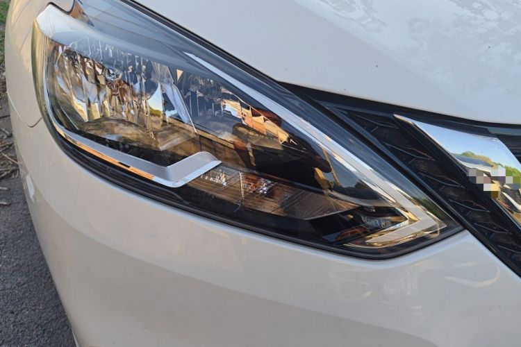 Used Nissan Sylphy 2024 Classic 1.6XE CVT Comfort Edition Right Front Headlight