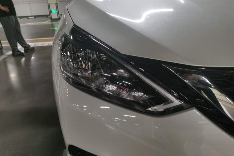 Used Nissan Sylphy 2024 Facelifted Three Classic 1.6XE CVT Comfort Edition Right Front Headlight