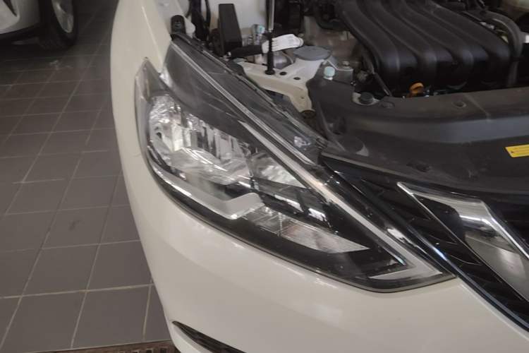 Used Nissan Sylphy 2024 Restyled Version 2 Classic 1.6XE CVT Comfort Edition Right Front Headlight