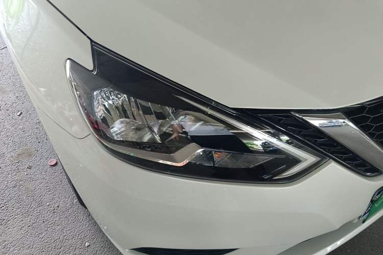 Used Nissan Sylphy 2024 Revised Version Classic 1.6XE CVT Comfort Edition Right Front Headlight