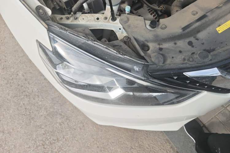 Used Nissan Sylphy 2024 Classic 1.6XL CVT Luxury Edition Right Front Headlight