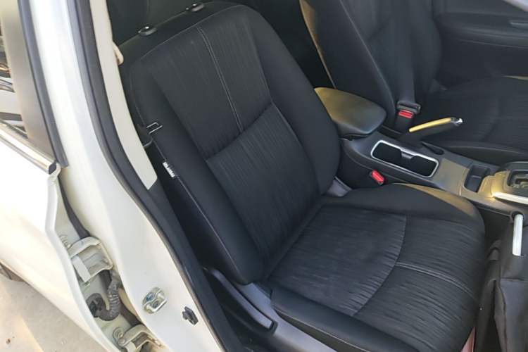 Used Nissan Sylphy 2024 Classic 1.6XE CVT Comfort Edition Right Front Seat