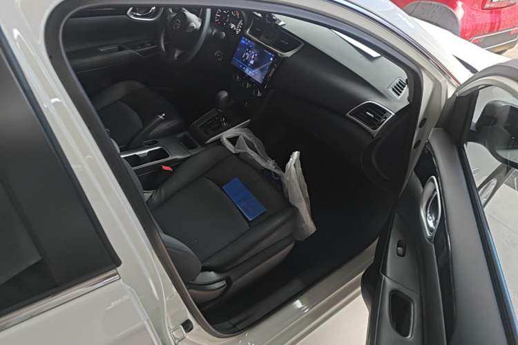 Used Nissan Sylphy 2024 Restyled Version 2 Classic 1.6XE CVT Comfort Edition Right Front Seat