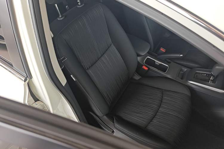 Used Nissan Sylphy 2024 Classic 1.6XE CVT Comfort Edition Right Front Seat