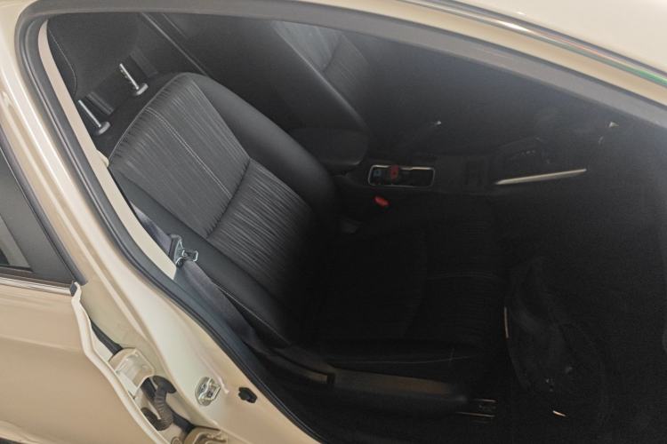 Used Nissan Sylphy 2024 Classic 1.6XE CVT Comfort Edition Right Front Seat