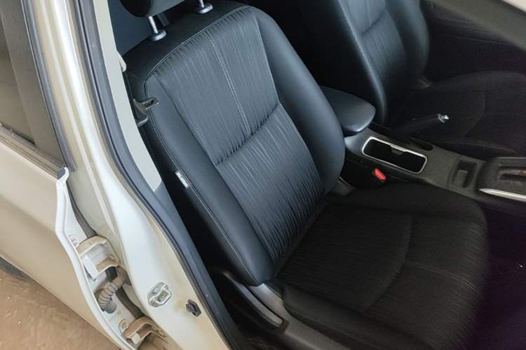 Used Nissan Sylphy 2024 Classic 1.6XE CVT Comfort Edition Right Front Seat