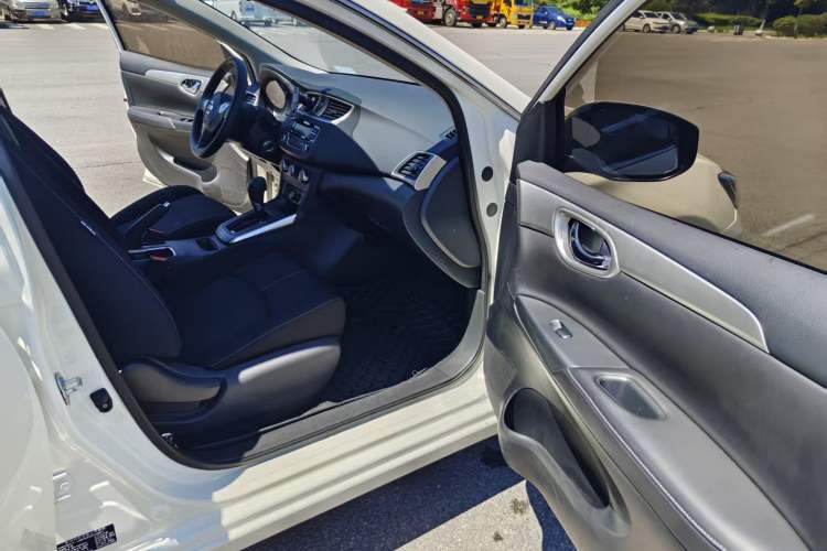Used Nissan Sylphy 2024 Classic 1.6XE CVT Comfort Edition Right Front Seat
