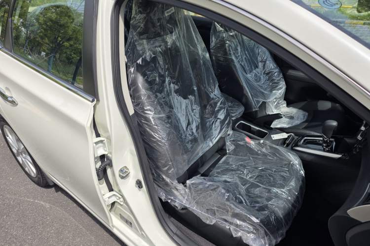 Used Nissan Sylphy 2024 Classic 1.6XL CVT Luxury Edition Right Front Seat