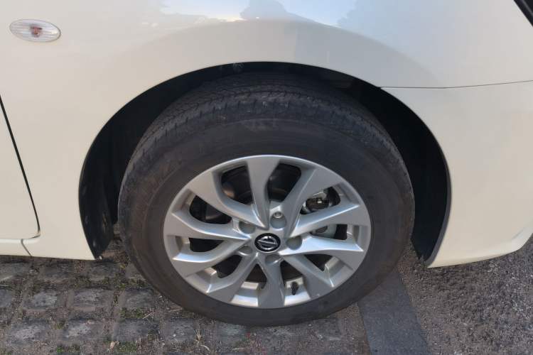 Used Nissan Sylphy 2024 Classic 1.6XL CVT Luxury Edition Right Front Wheel Hub