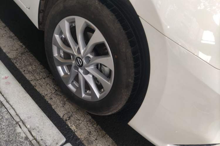 Used Nissan Sylphy 2024 Facelifted Three Classic 1.6XE CVT Comfort Edition Right Front Wheel Hub
