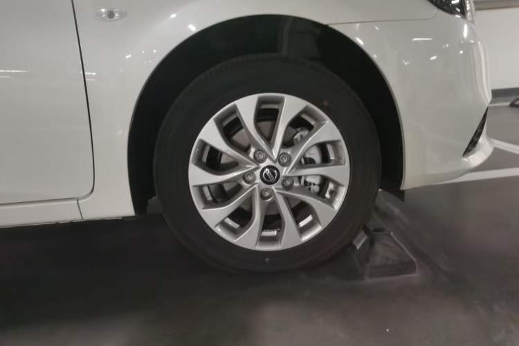 Used Nissan Sylphy 2024 Facelifted Three Classic 1.6XE CVT Comfort Edition Right Front Wheel Hub