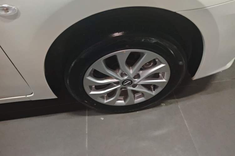 Used Nissan Sylphy 2024 Classic 1.6XE CVT Comfort Edition Right Front Wheel Hub