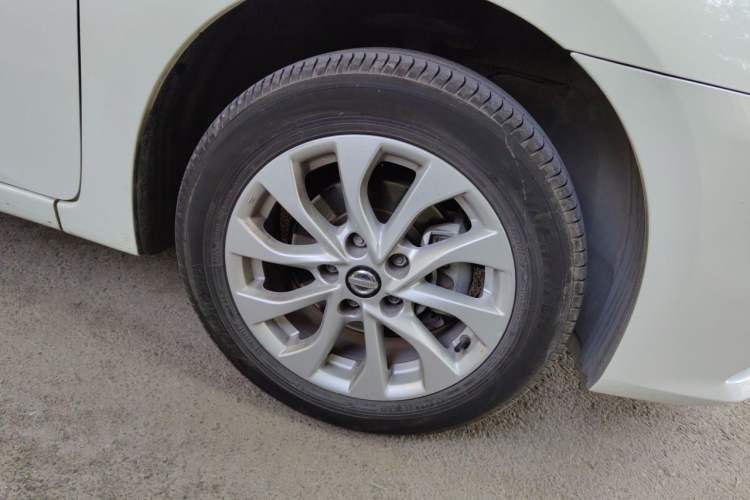 Used Nissan Sylphy 2024 Revised Version Classic 1.6XE CVT Comfort Edition Right Front Wheel Hub