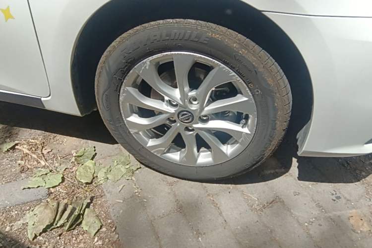 Used Nissan Sylphy 2024 Classic 1.6XV CVT Luxury Edition Right Front Wheel Hub