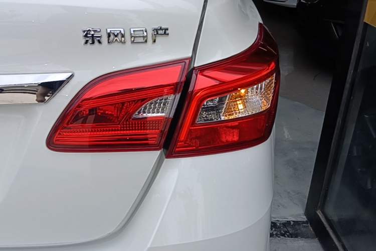 Used Nissan Sylphy 2024 Classic 1.6XE CVT Comfort Edition Right Rear Taillight