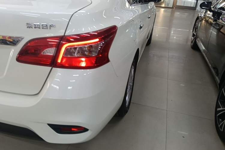 Used Nissan Sylphy 2024 Classic 1.6XE CVT Comfort Edition Right Rear Taillight