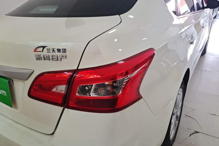 Used Nissan Sylphy 2024 Classic 1.6XL CVT Luxury Edition Right Rear Taillight