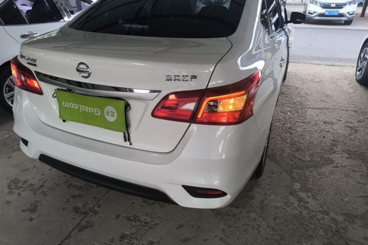 Used Nissan Sylphy 2024 Revised Version 2 Classic 1.6XL CVT Luxury Edition Right Rear Taillight