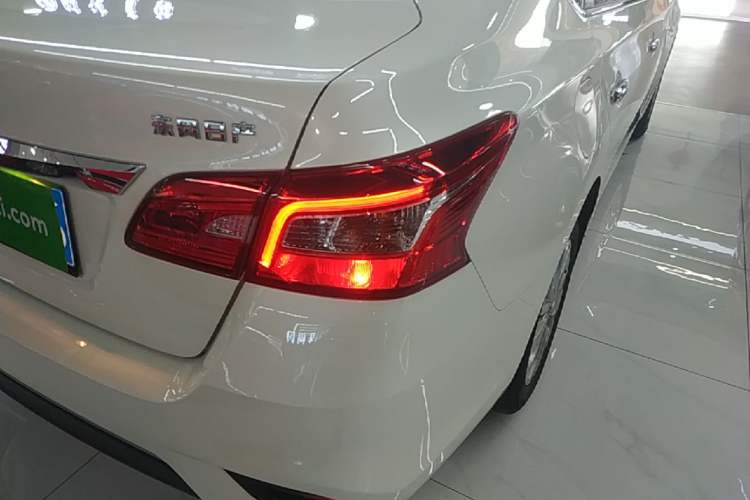 Used Nissan Sylphy 2024 Revised Version Classic 1.6XE CVT Comfort Edition Right Rear Taillight