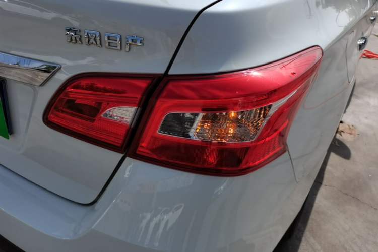 Used Nissan Sylphy 2024 Restyled Version 2 Classic 1.6XE CVT Comfort Edition Right Rear Taillight