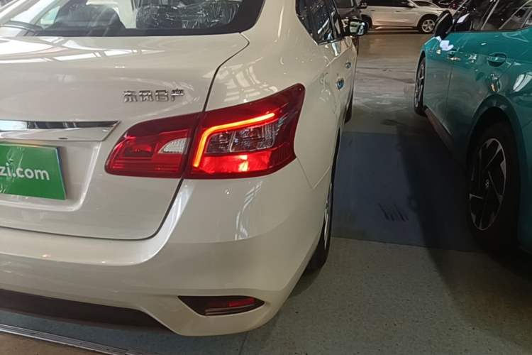 Used Nissan Sylphy 2024 Classic 1.6XL CVT Luxury Edition Right Rear Taillight