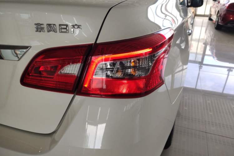 Used Nissan Sylphy 2024 Classic 1.6XE CVT Comfort Edition Right Rear Taillight