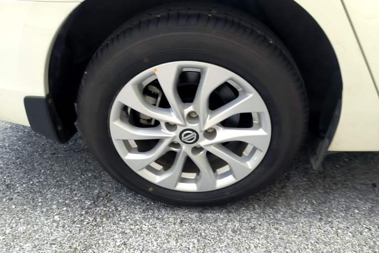 Used Nissan Sylphy 2024 Restyled Version 2 Classic 1.6XE CVT Comfort Edition Right Rear Wheel Hub