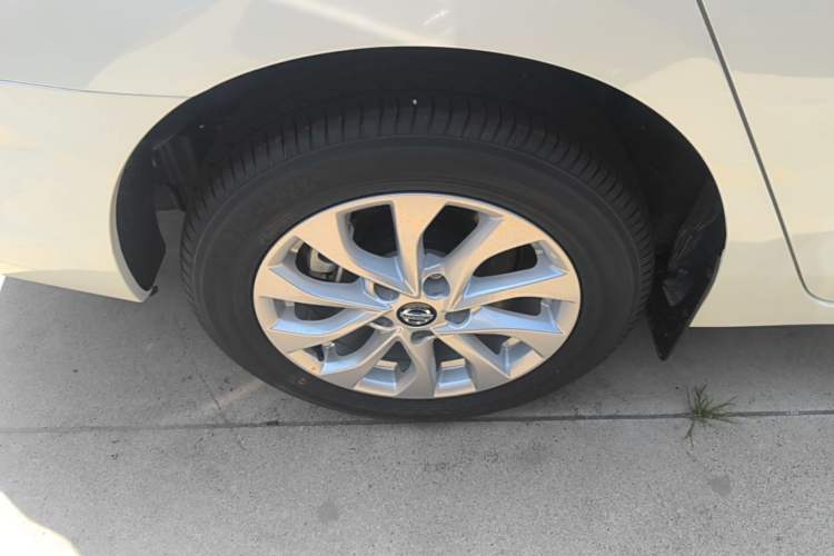Used Nissan Sylphy 2024 Facelifted Three Classic 1.6XE CVT Comfort Edition Right Rear Wheel Hub