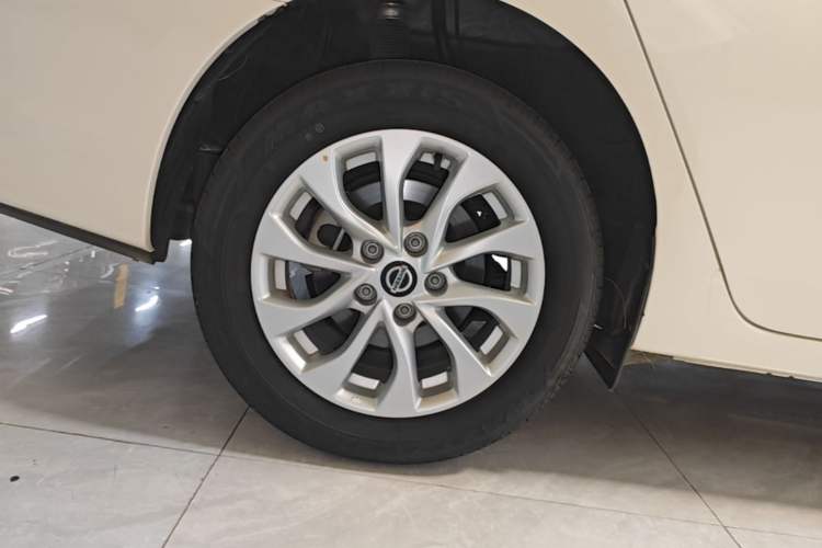 Used Nissan Sylphy 2024 Restyled Version 2 Classic 1.6XE CVT Comfort Edition Right Rear Wheel Hub