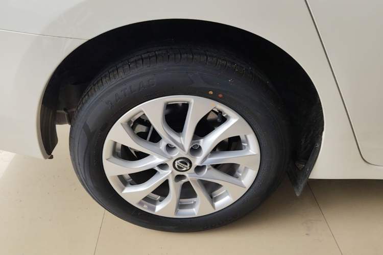 Used Nissan Sylphy 2024 Facelifted Three Classic 1.6XE CVT Comfort Edition Right Rear Wheel Hub