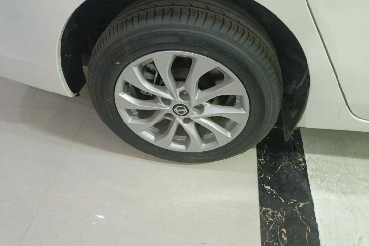 Used Nissan Sylphy 2024 Facelifted Three Classic 1.6XE CVT Comfort Edition Right Rear Wheel Hub